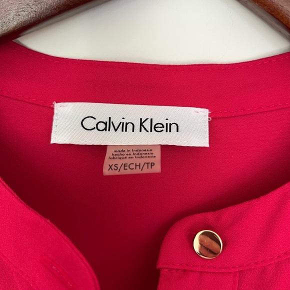 Calvin Klein Hot Pink Pleated Cuff Blouse Women’s XS - Picture 4 of 6